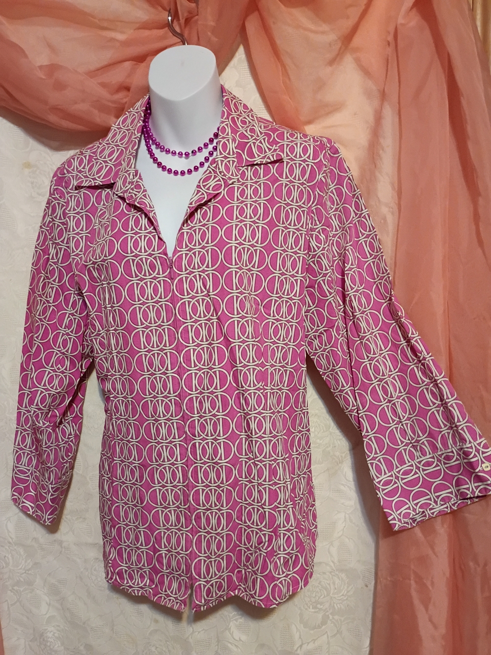 Foxcroft Ladies Pink Geometric Zipper Front Blouse Sz 18